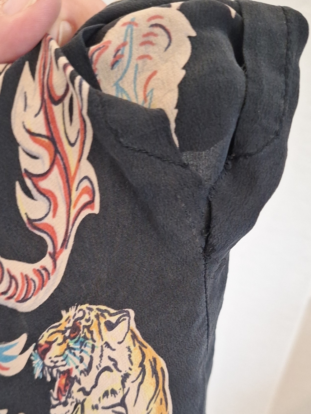 Avanti Dragon And Tiger Tea Timer 100% Silk Mandarin Collar Top Size Small Black - Picture 11 of 11